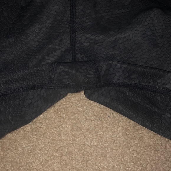 Lululemon snake sequin leggings - Picture 4 of 8